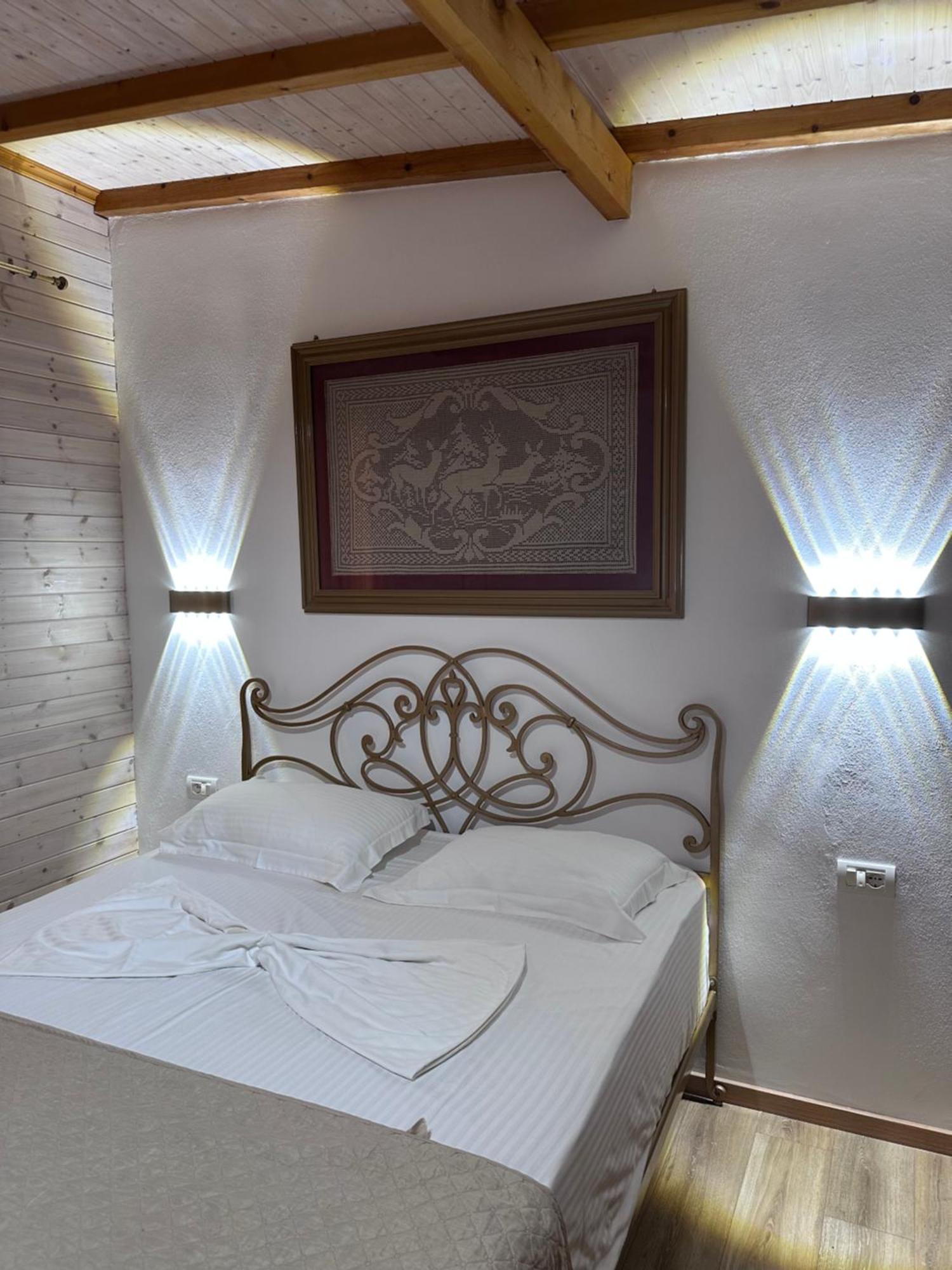 Nashos Bungalows Himare Fshat Kültér fotó
