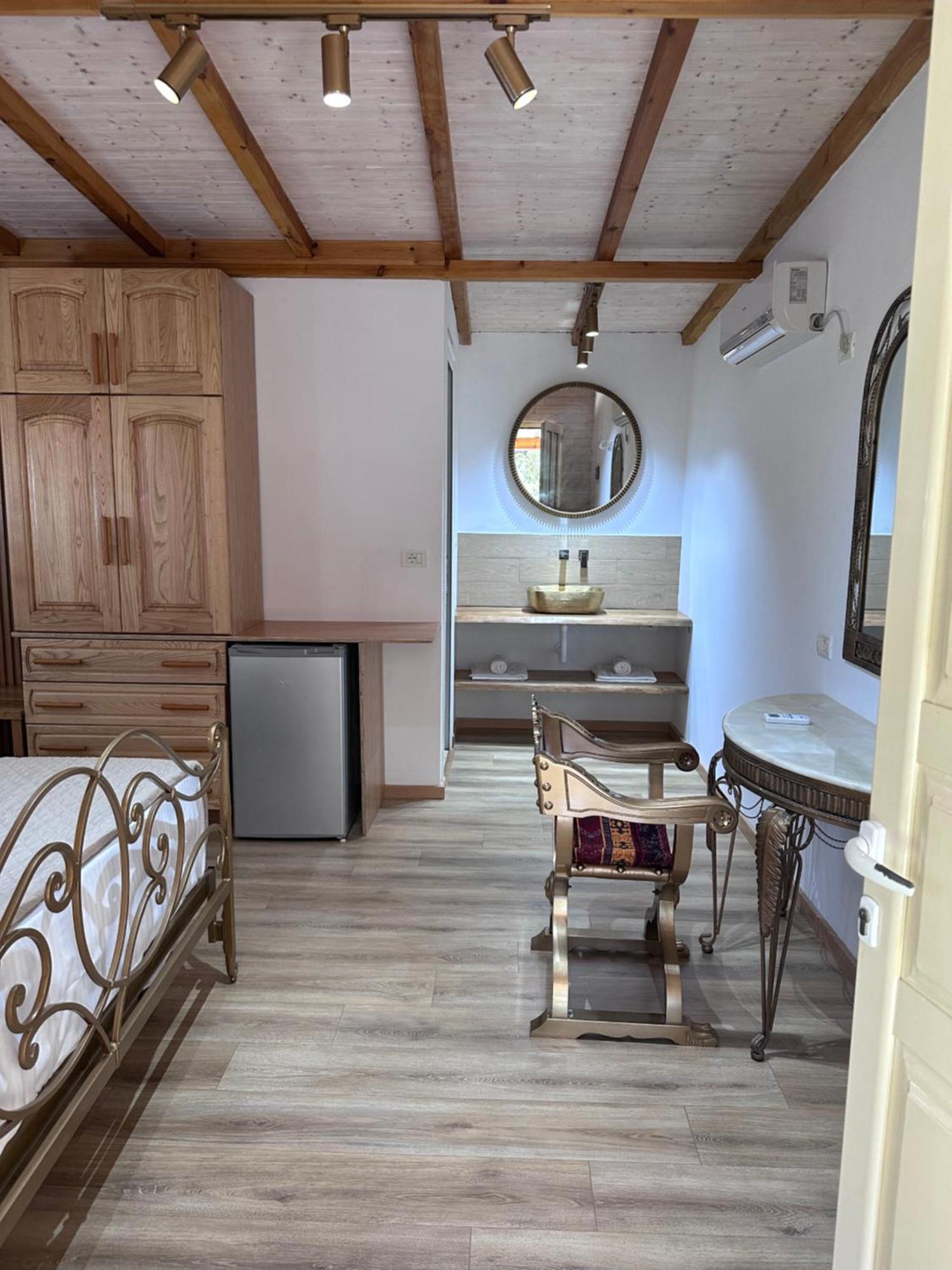 Nashos Bungalows Himare Fshat Kültér fotó