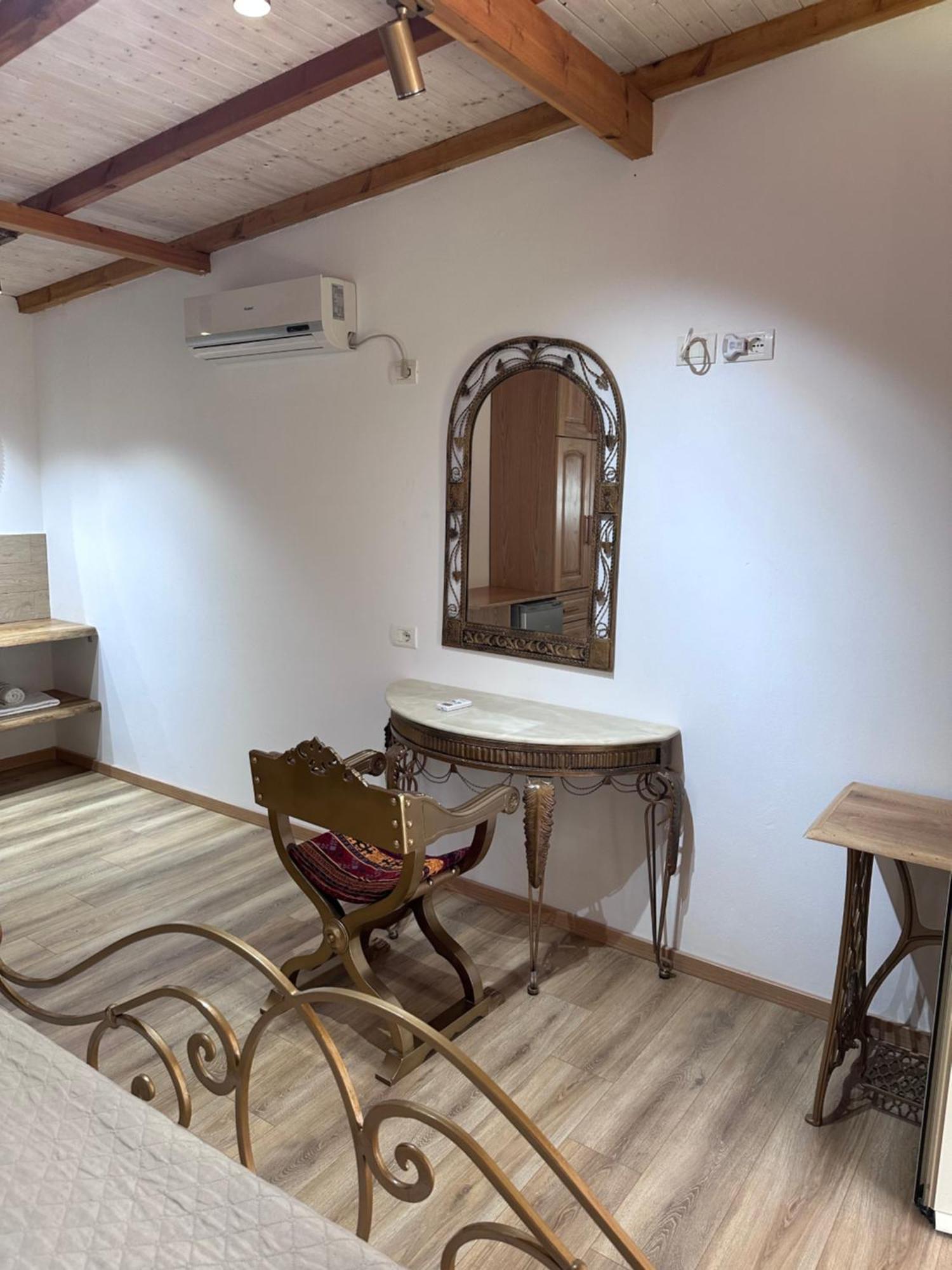 Nashos Bungalows Himare Fshat Kültér fotó